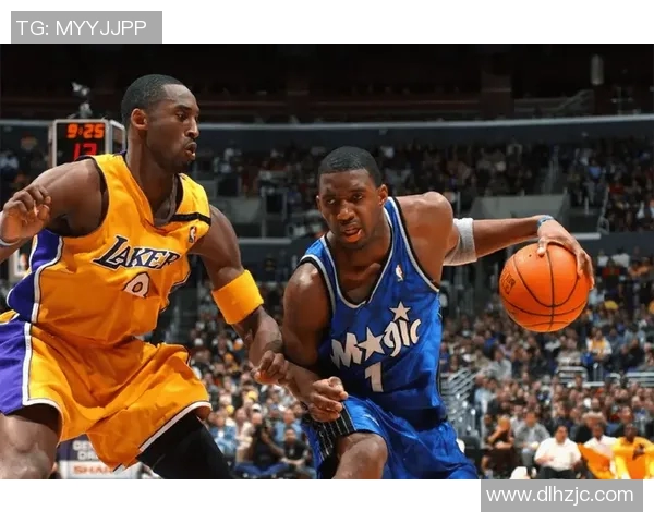 2002年科比与麦迪的巅峰对决揭示了NBA传奇球员的竞争魅力与篮球艺术 2002年科比与麦迪的巅峰对决揭示了NBA传奇球员的竞争魅力与篮球艺术